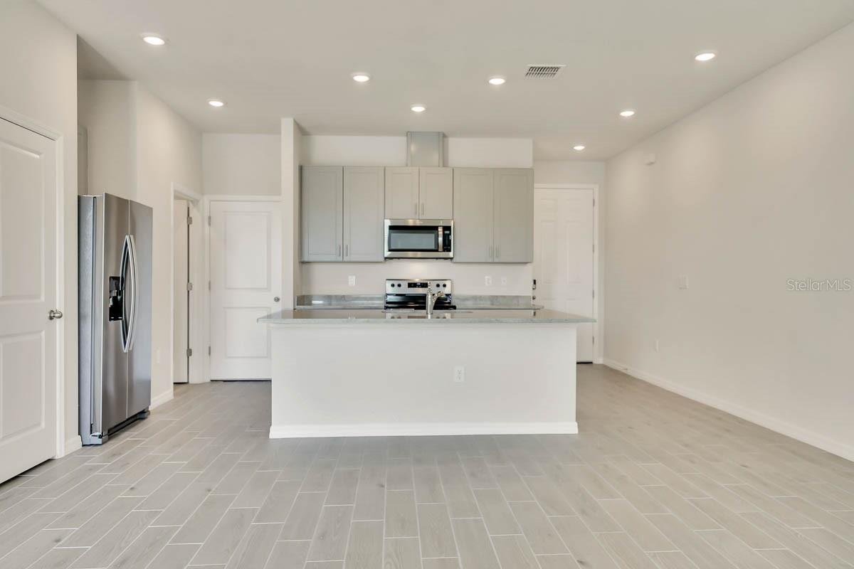 1758 Woodleaf Hammock Court, FL