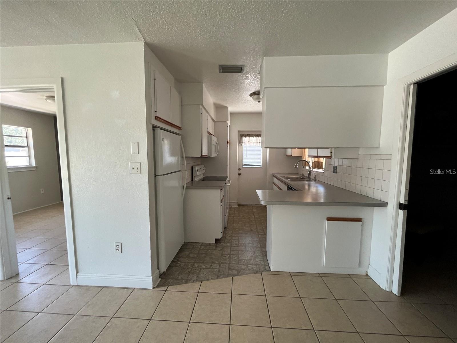 3842 Hawkeye Circle, FL