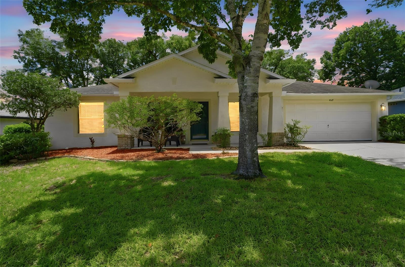 812 Benton Lake Drive, FL