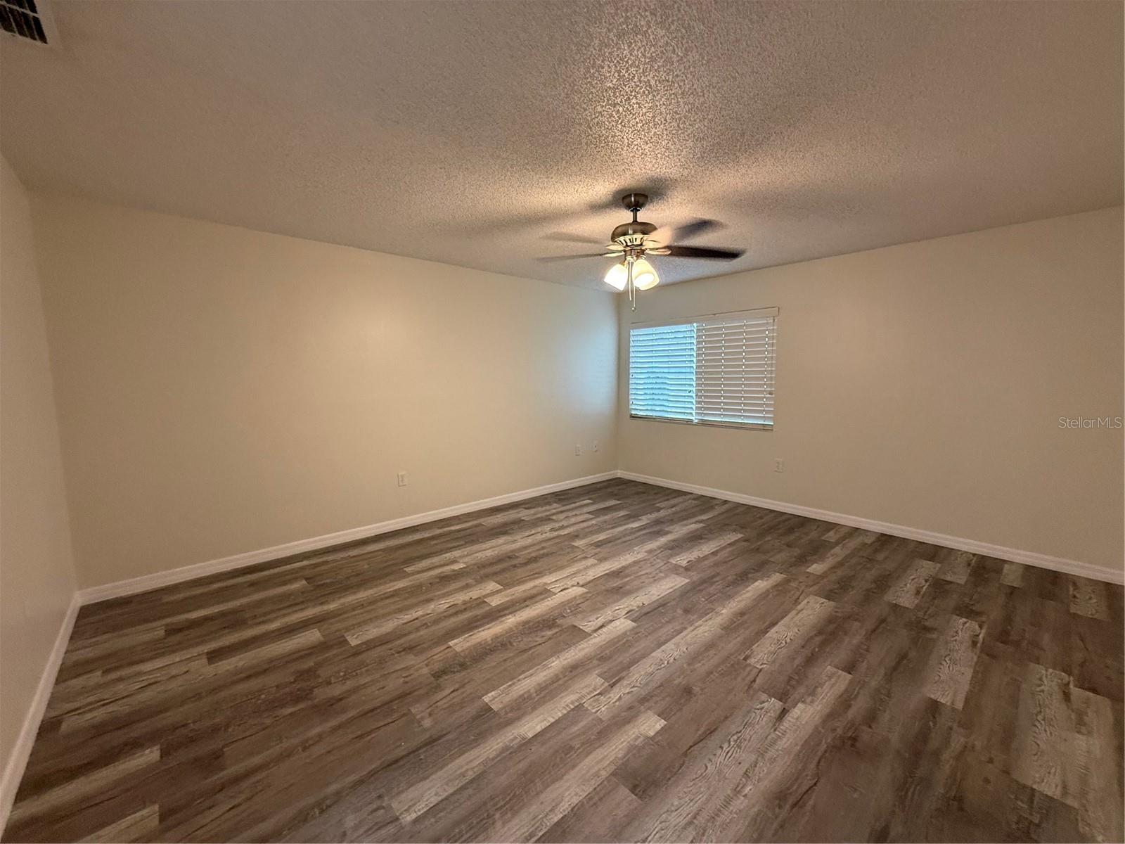 702 Country Lane, FL
