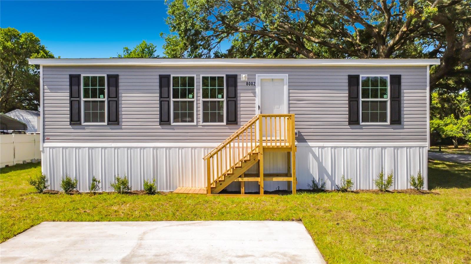 8002 Mobilaire Drive, FL