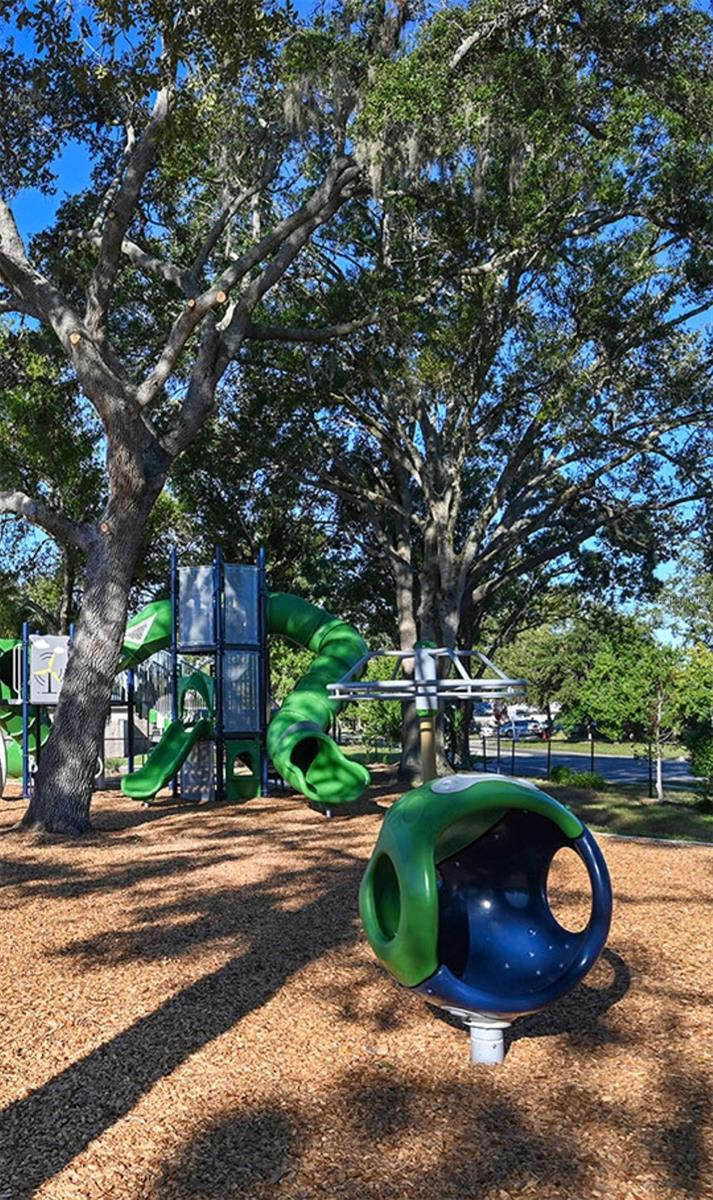 SARASOTA, FL