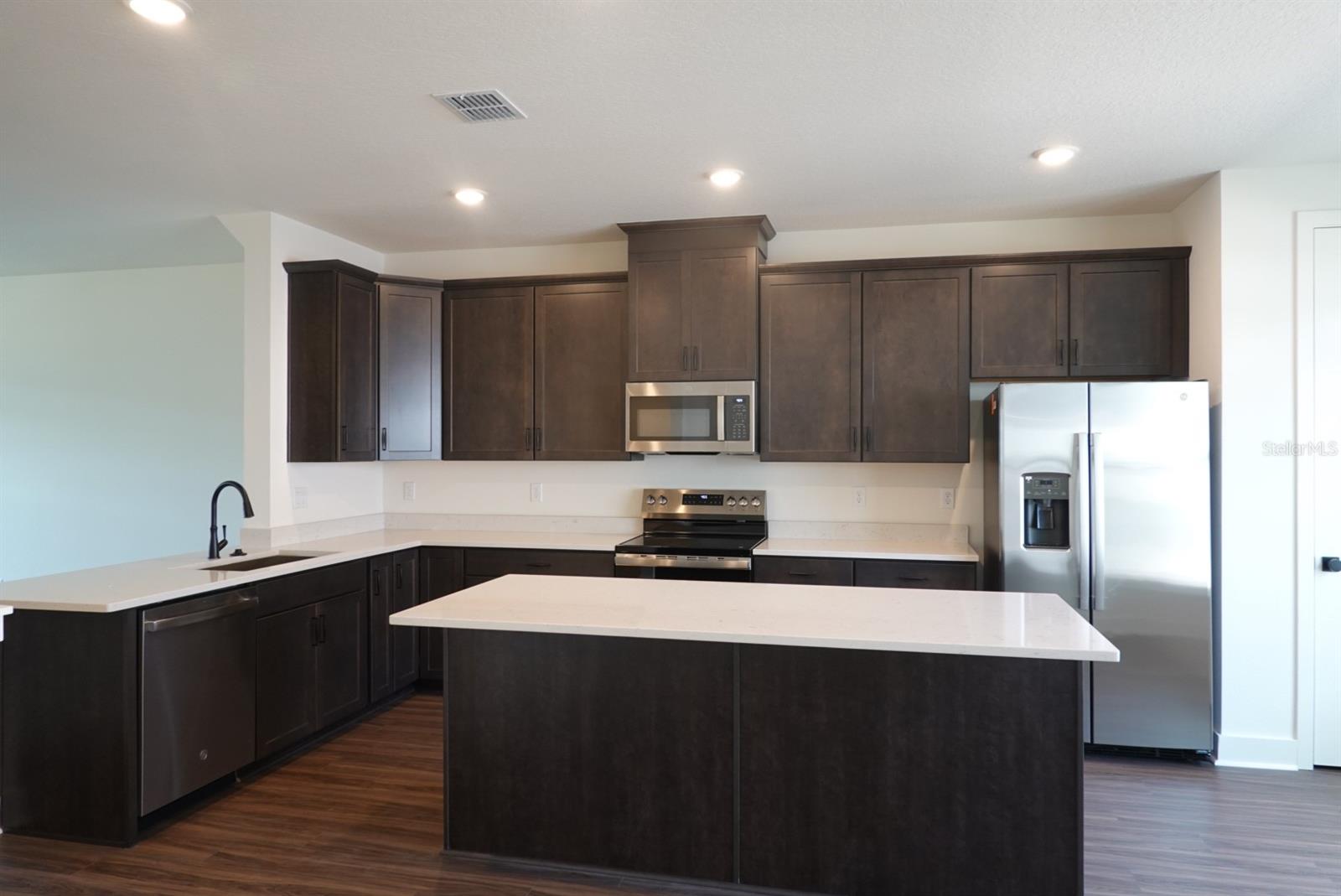 15250 Groveside Road, FL