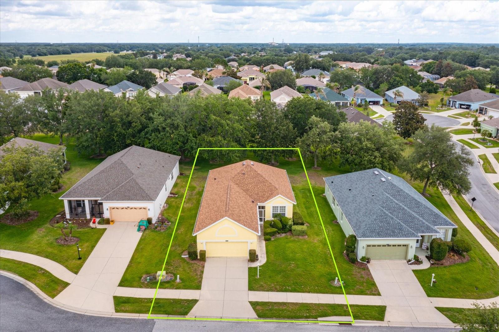 25206 Ormond Court, FL