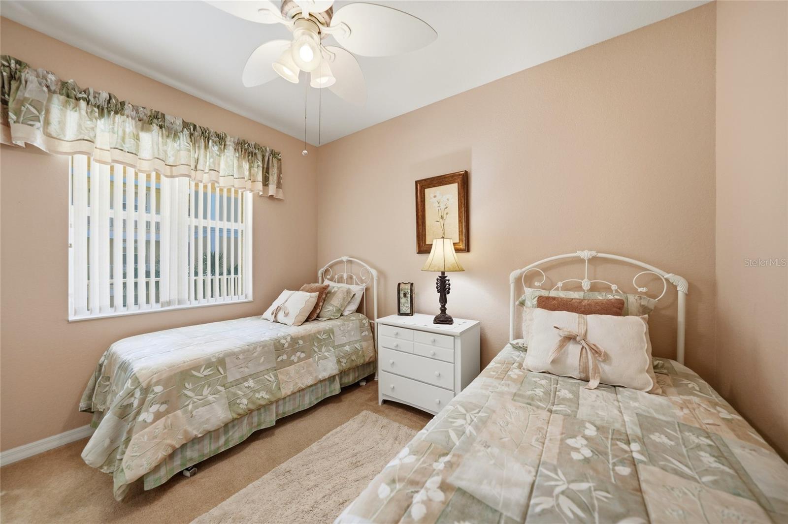 255 West End Drive, FL