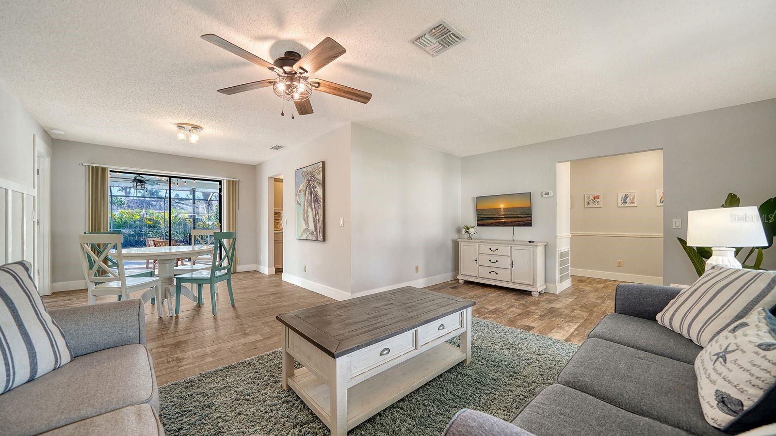 2291 Pine View Circle, FL