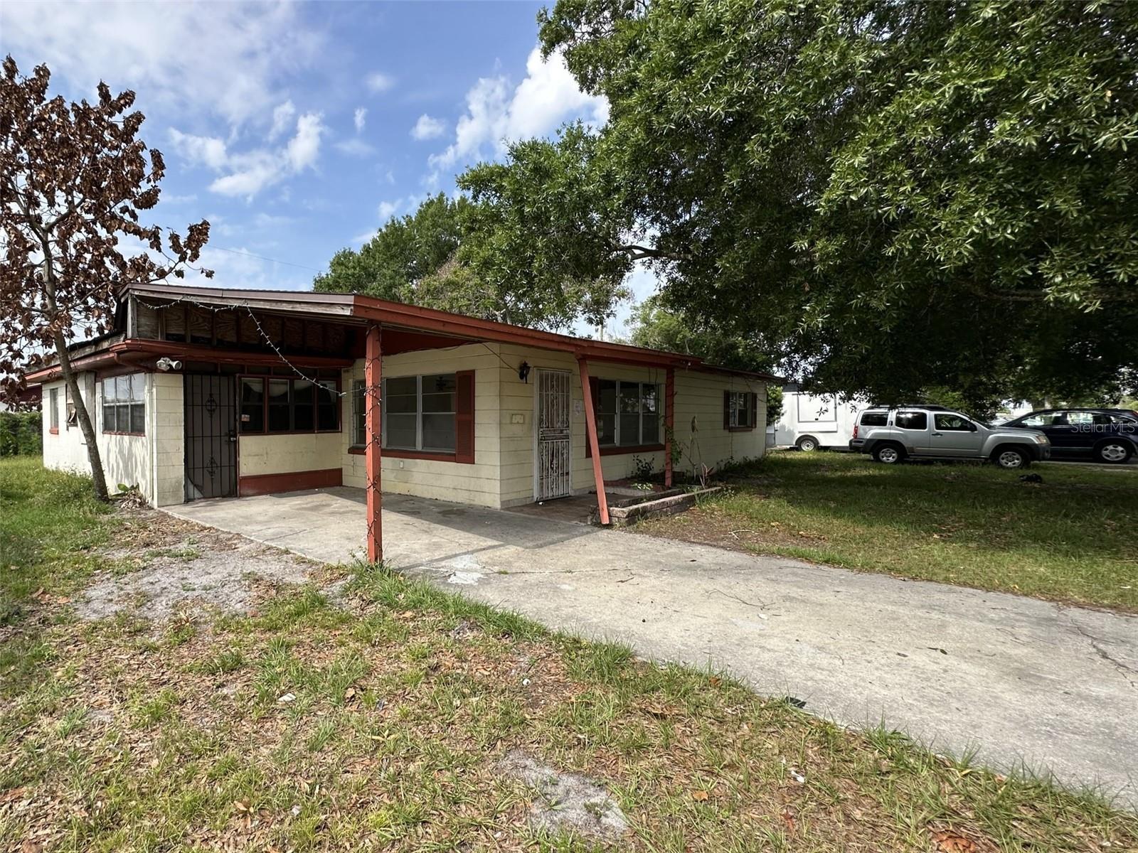 2722 Oak Street, FL