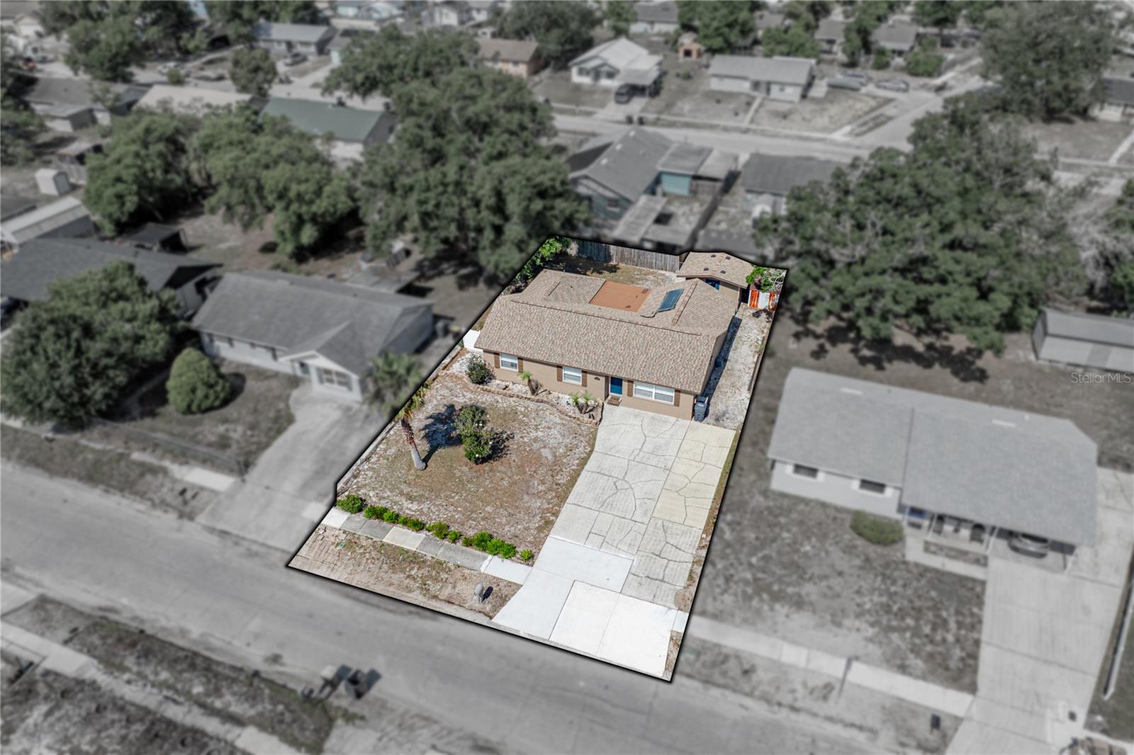 505 Maggie Circle, FL