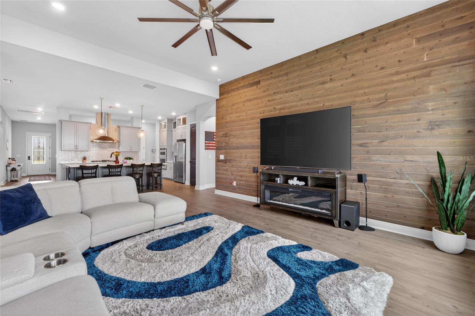 5313 Del Coronado Drive, FL