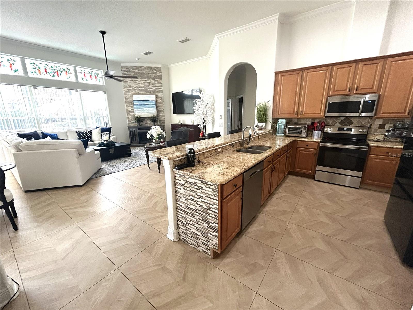 2303 Baesel View Dr, FL