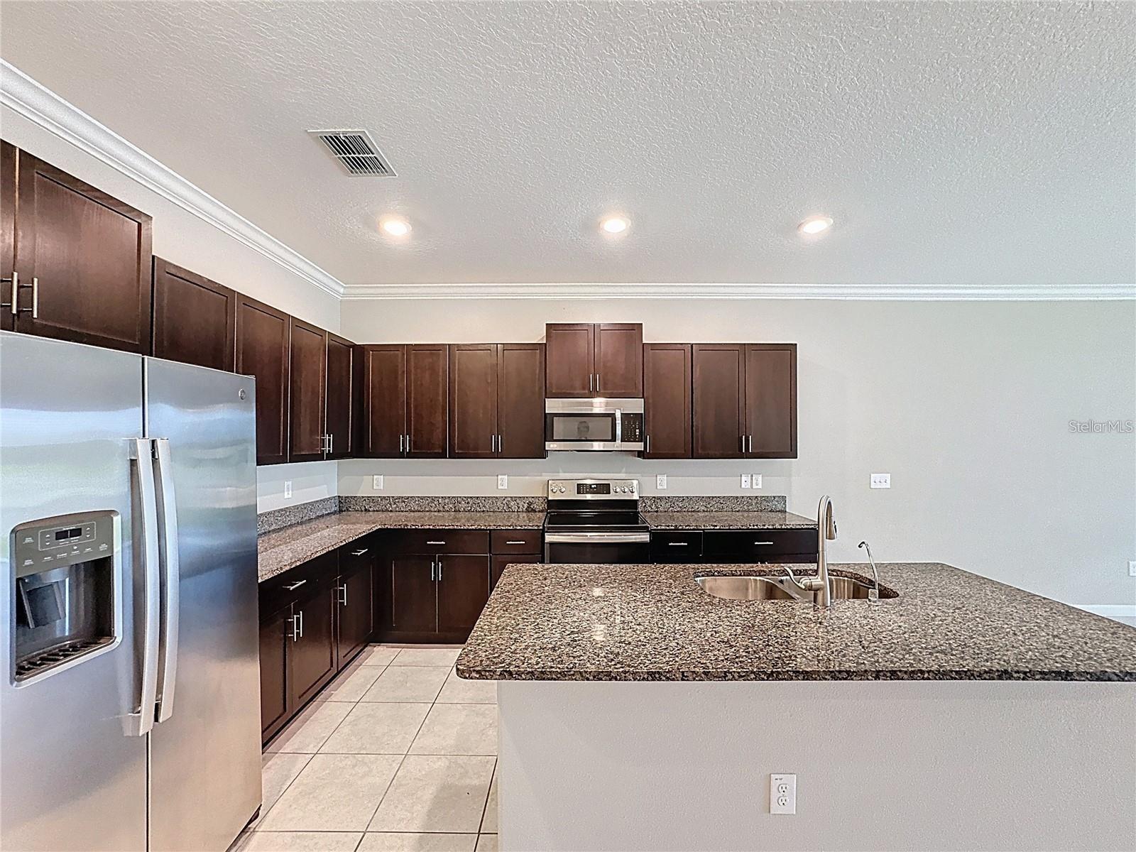 8069 Rolling Shell Trail, FL