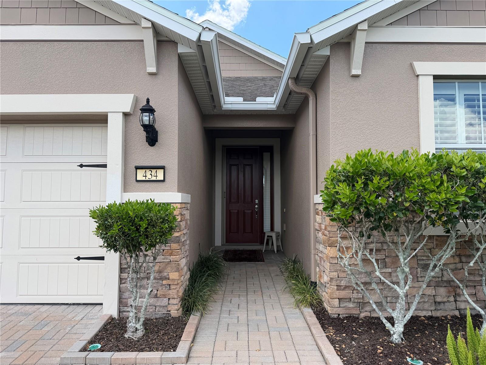 434 Armada Lane, FL