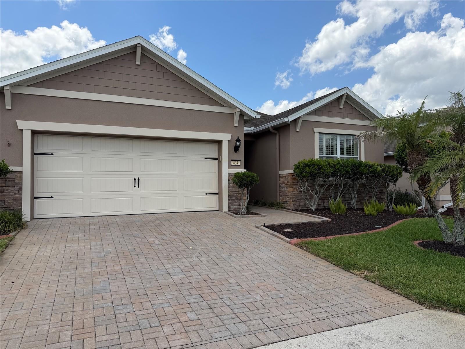 434 Armada Lane, FL