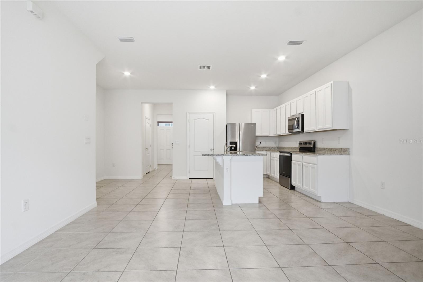 1535 Lumber Avenue, FL