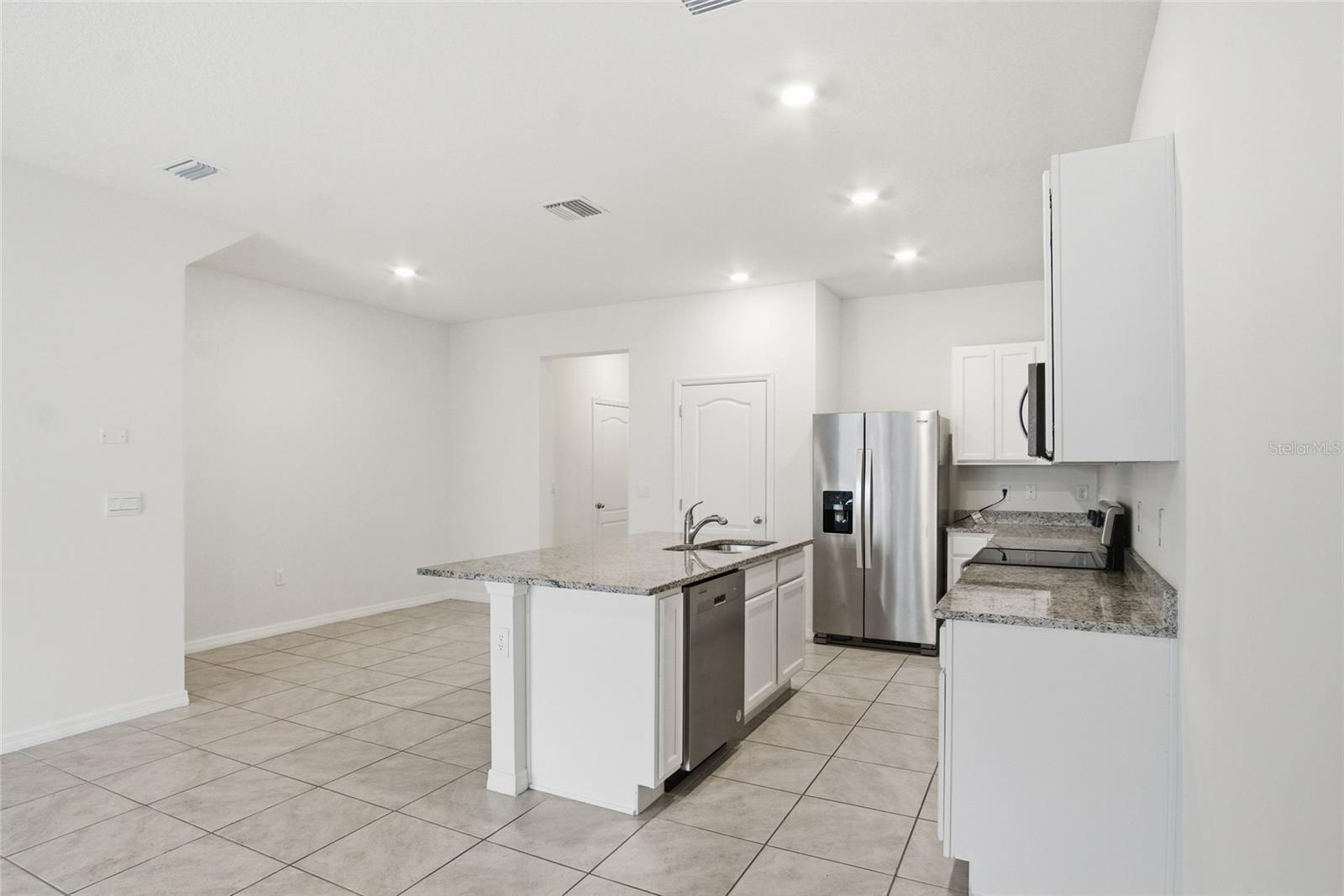 1535 Lumber Avenue, FL