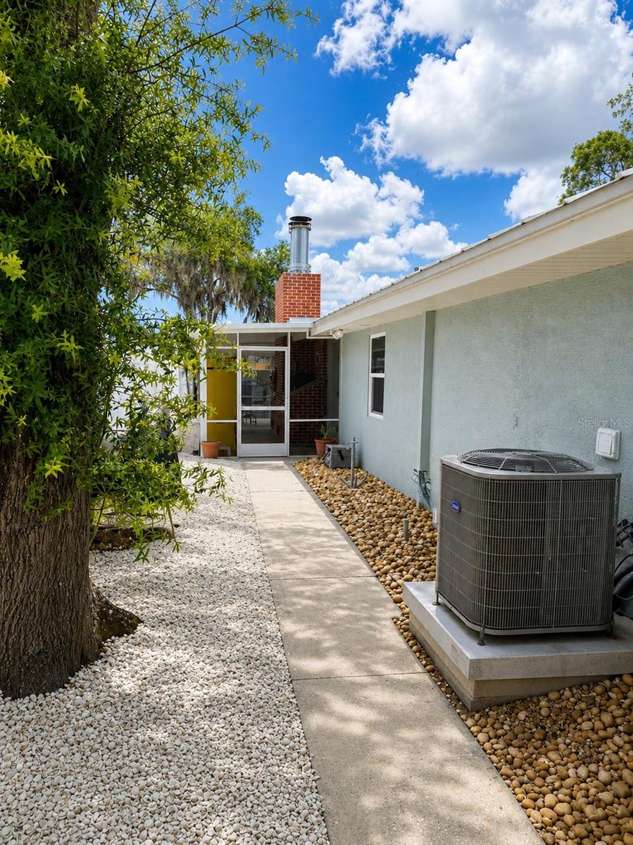 5431 Foley Square, FL