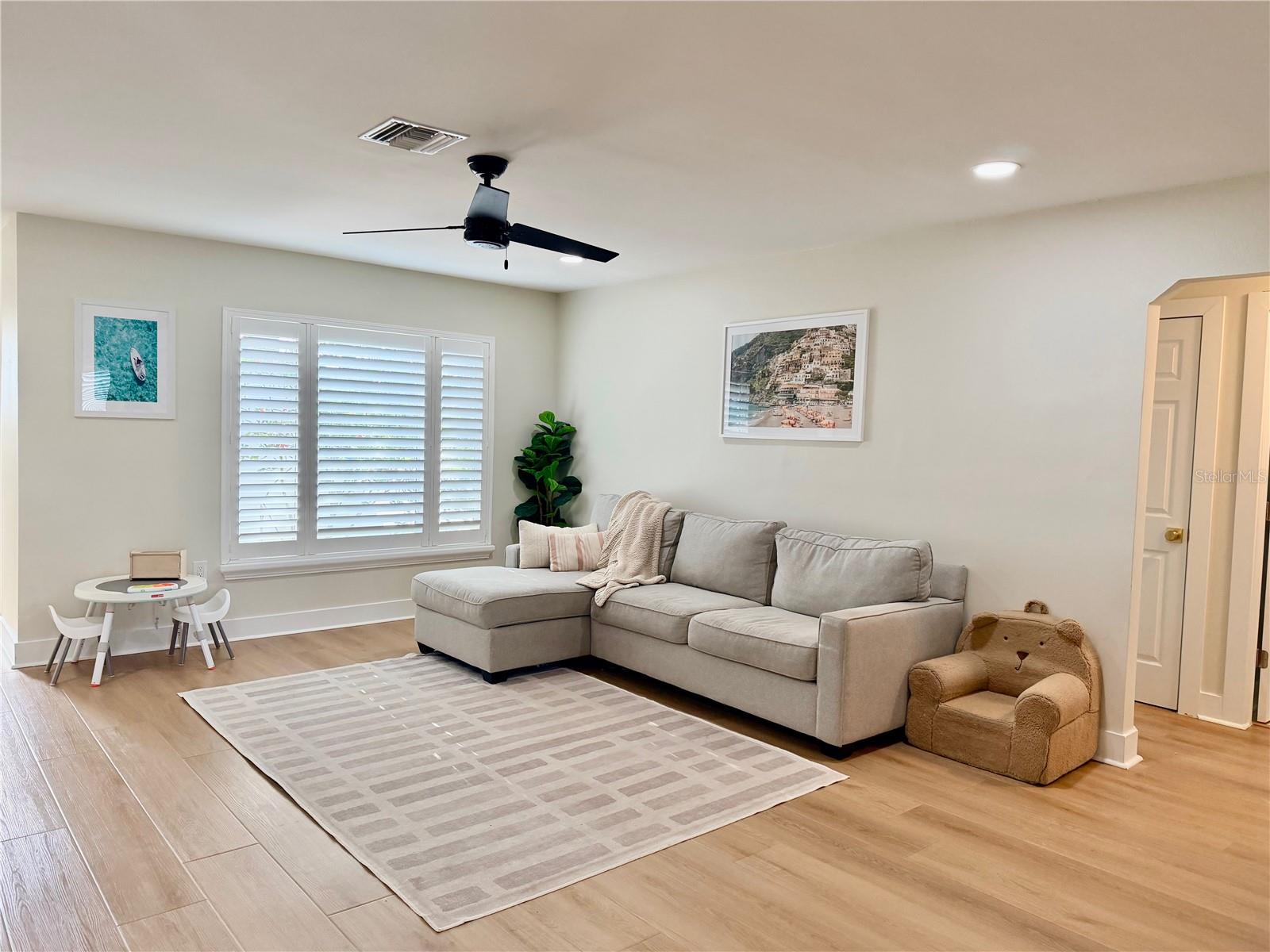 6073 Tanglewood Drive, FL