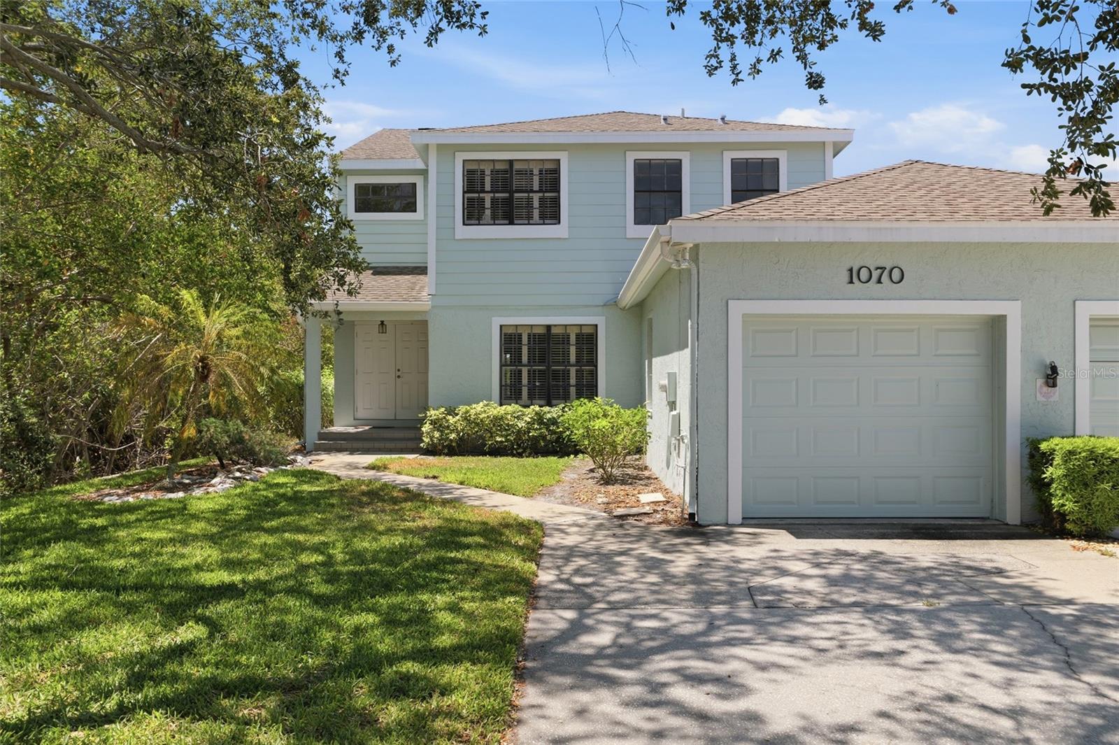 1070 Sanabel Court, FL