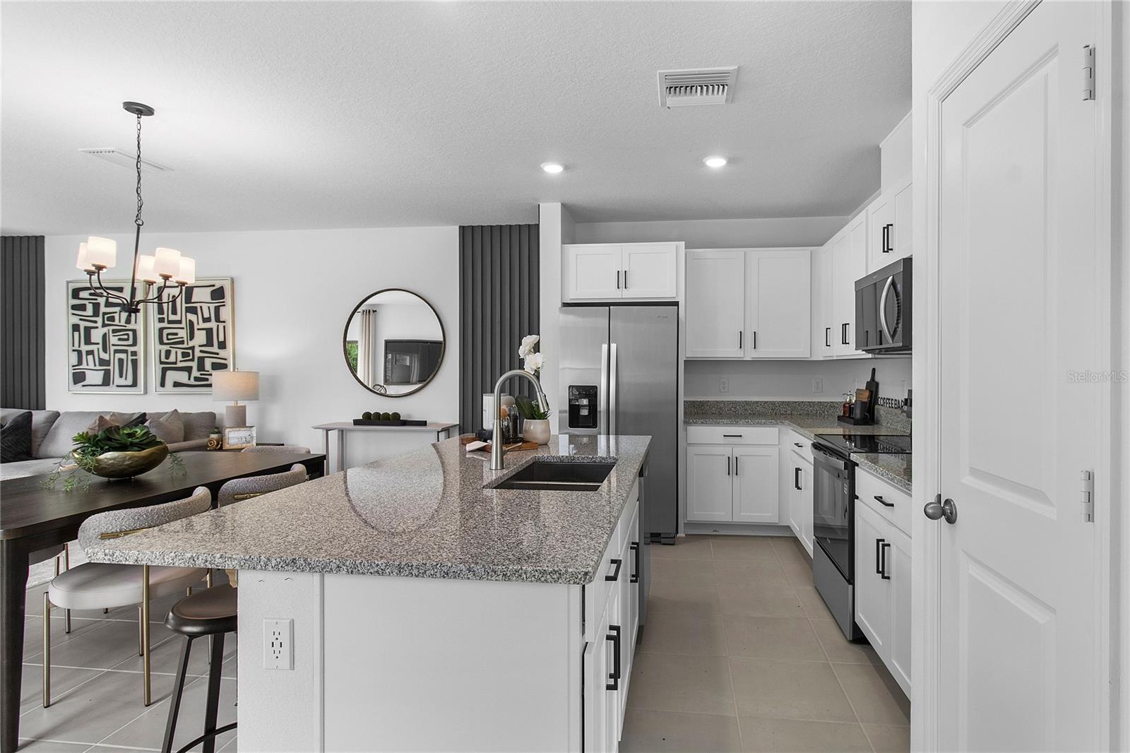16639 Luminary, FL