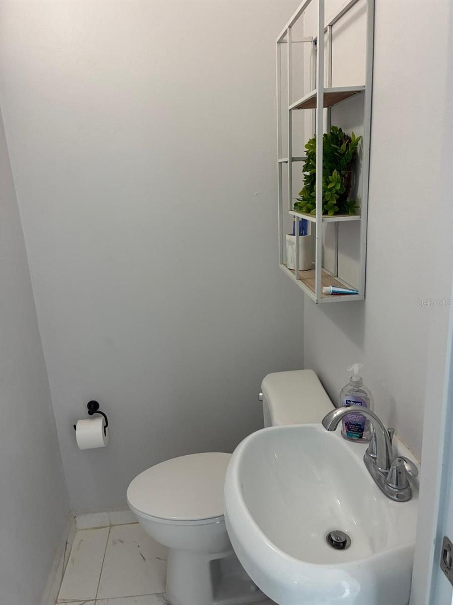 1 Los Pinos San Antonio, PR
