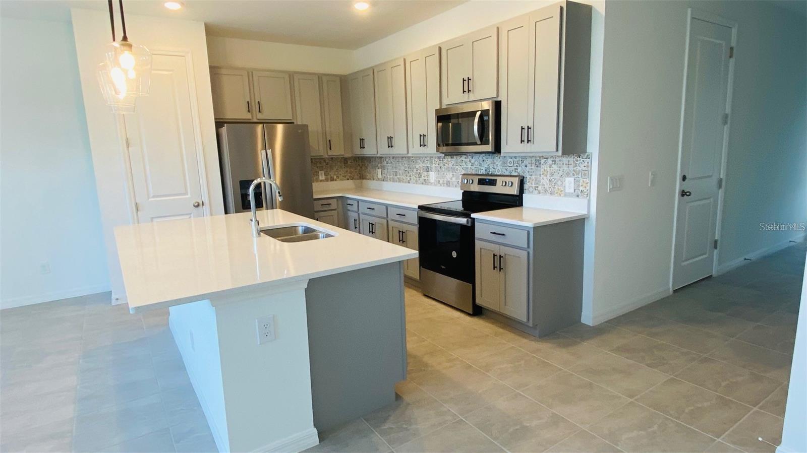 1621 Pelican Drive, FL