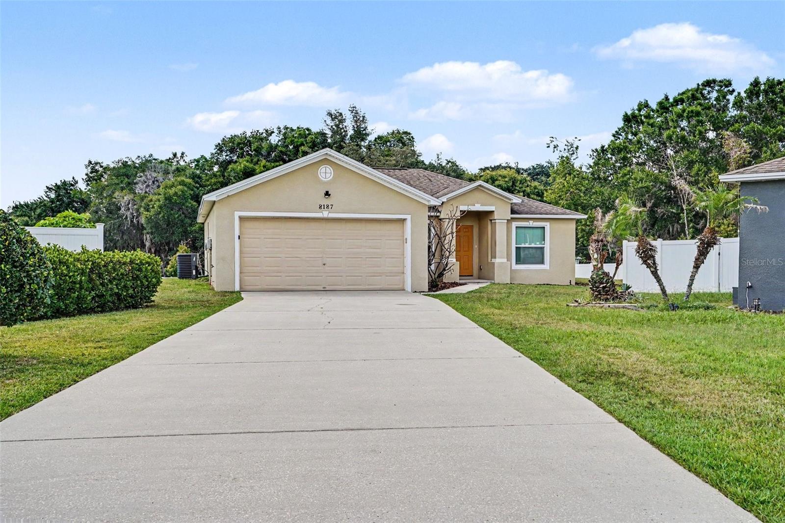 8187 Woodvine Circle, FL