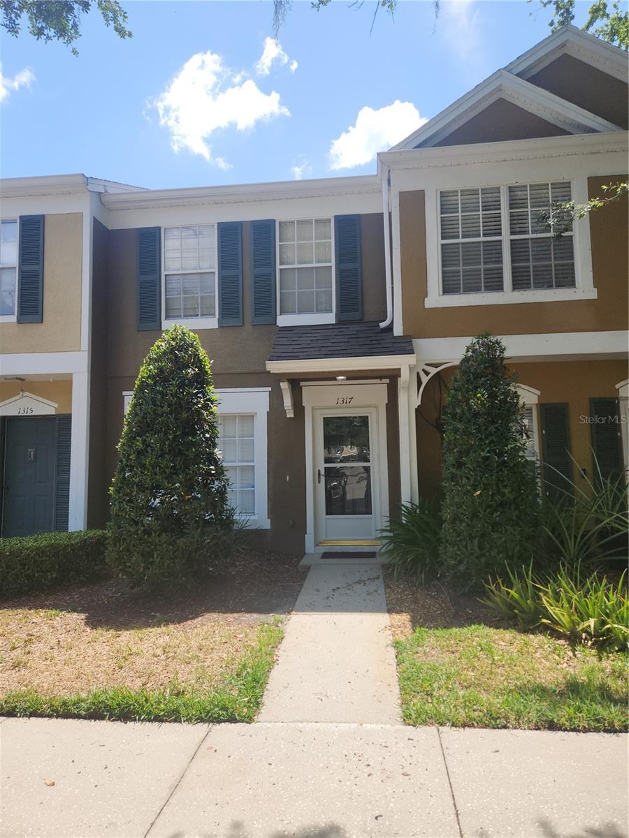 1317 Throckmorton Drive, FL