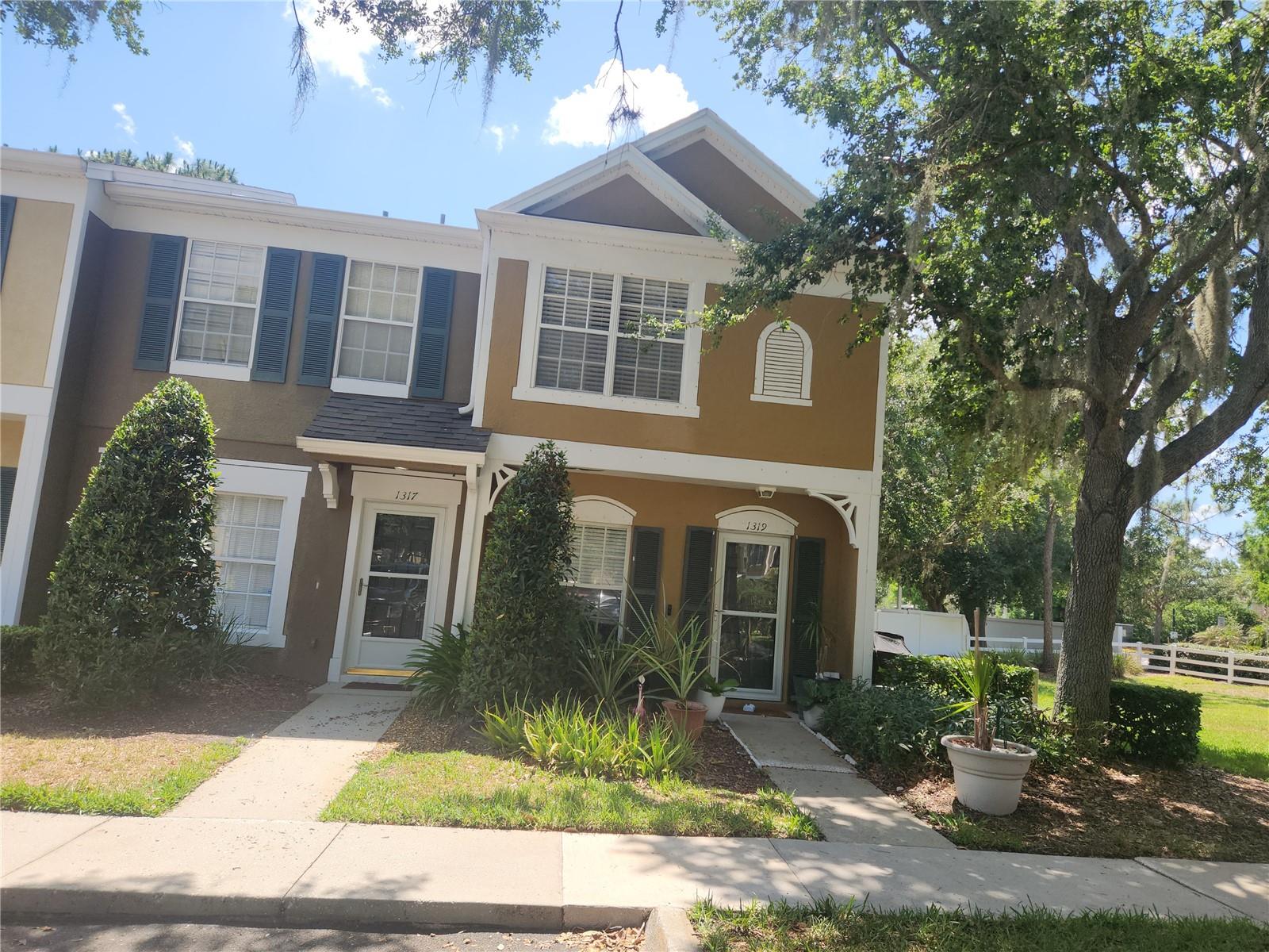 1317 Throckmorton Drive, FL