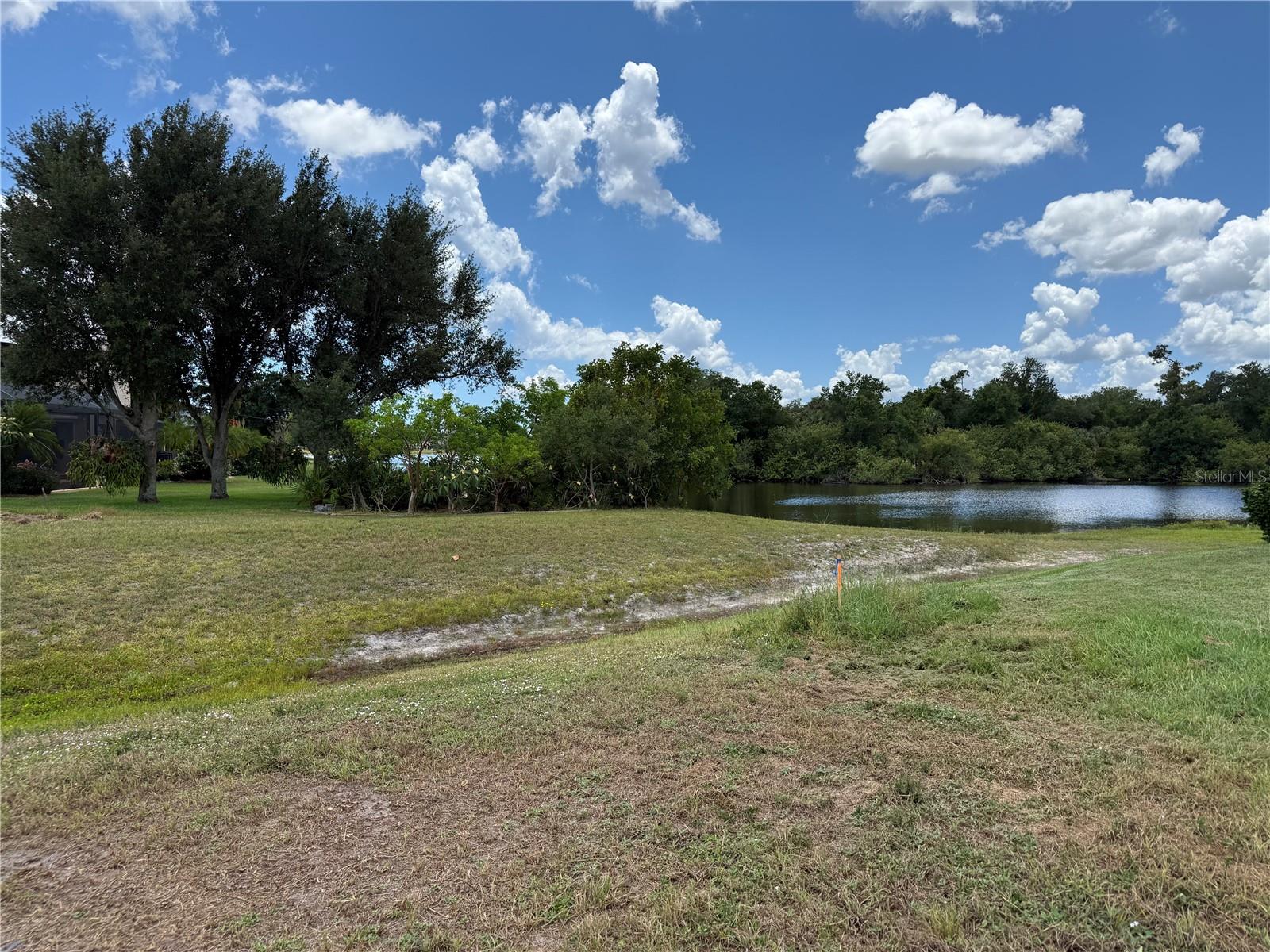 25283 Ojibway Court, FL