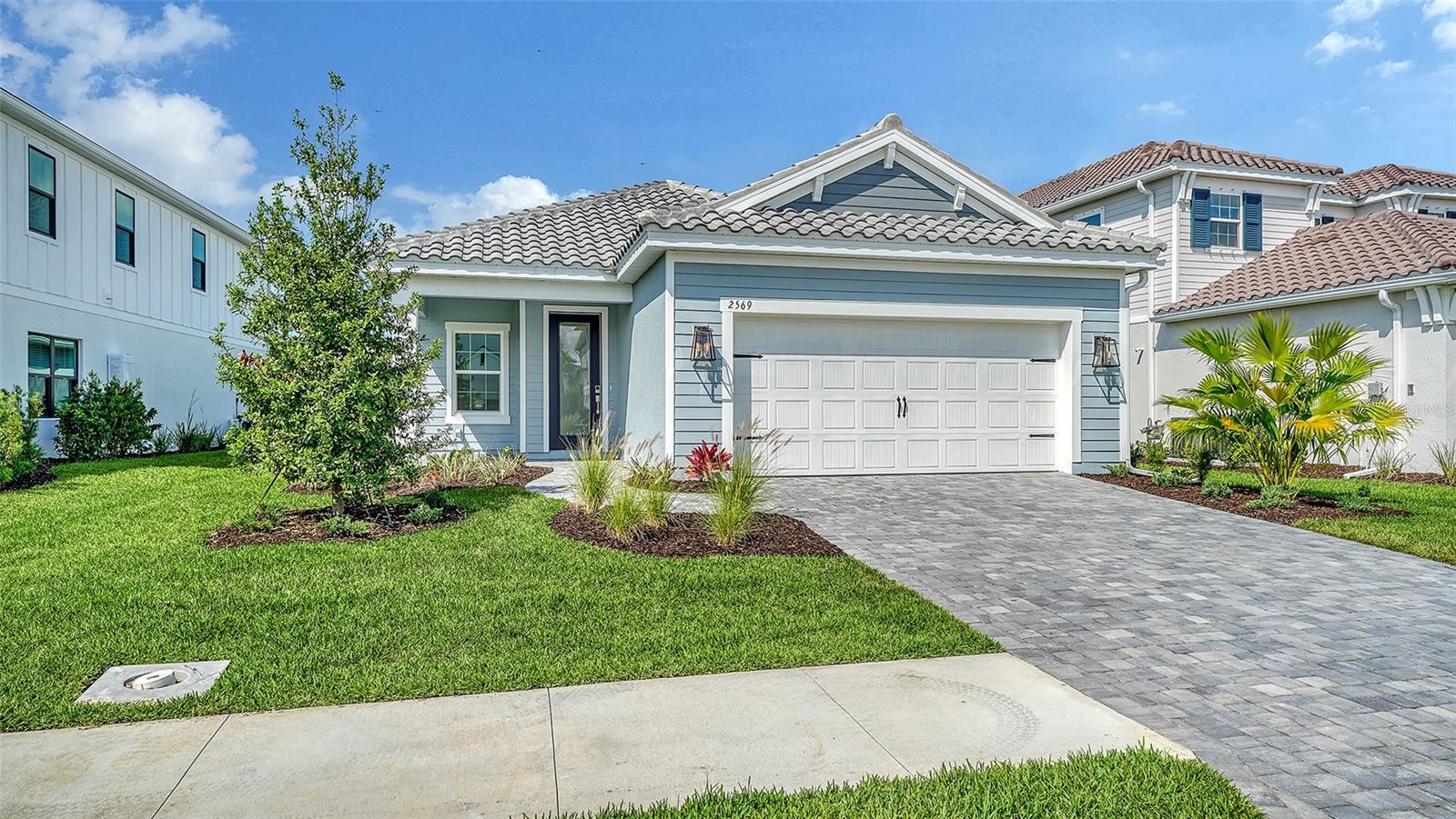 2569 Dasheen Place, FL