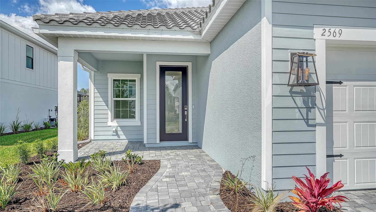 2569 Dasheen Place, FL