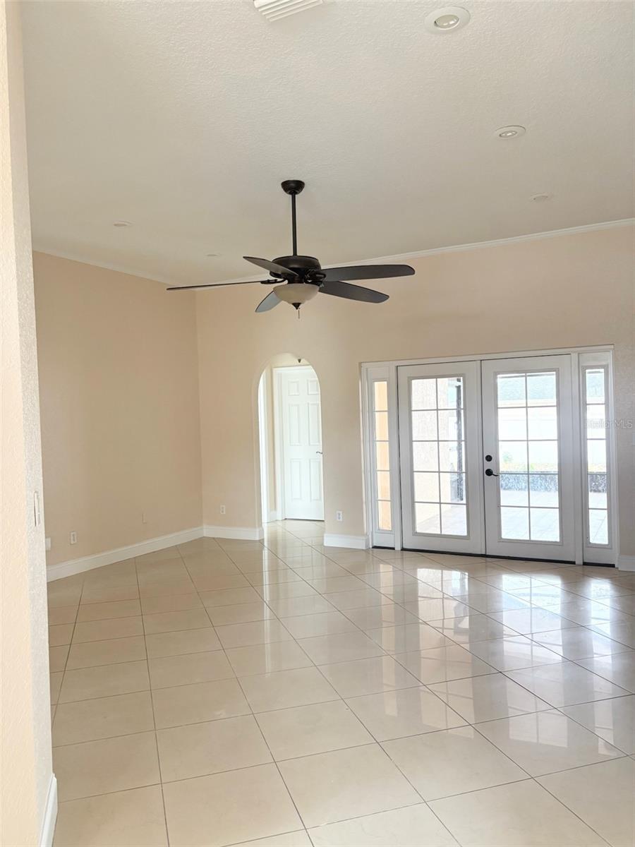 1601 Silhouette Drive, FL