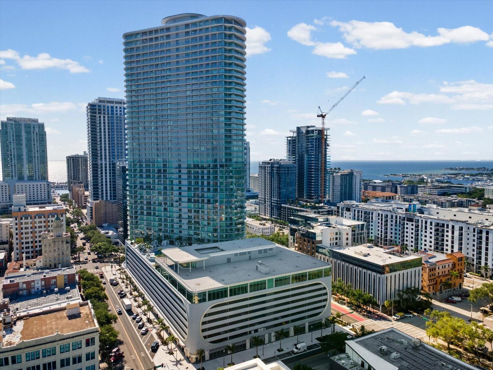 400 Central Avenue, FL