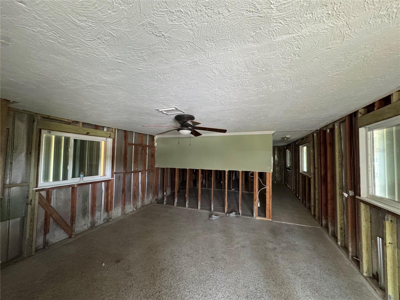 432 Tampa Road, FL