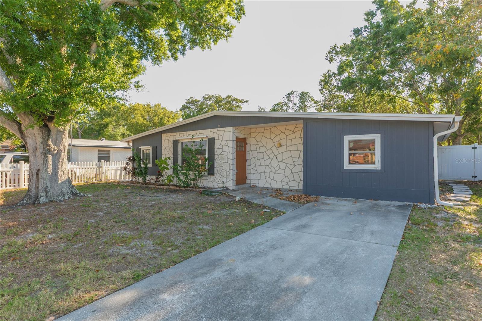 6321 Renellie Court, FL