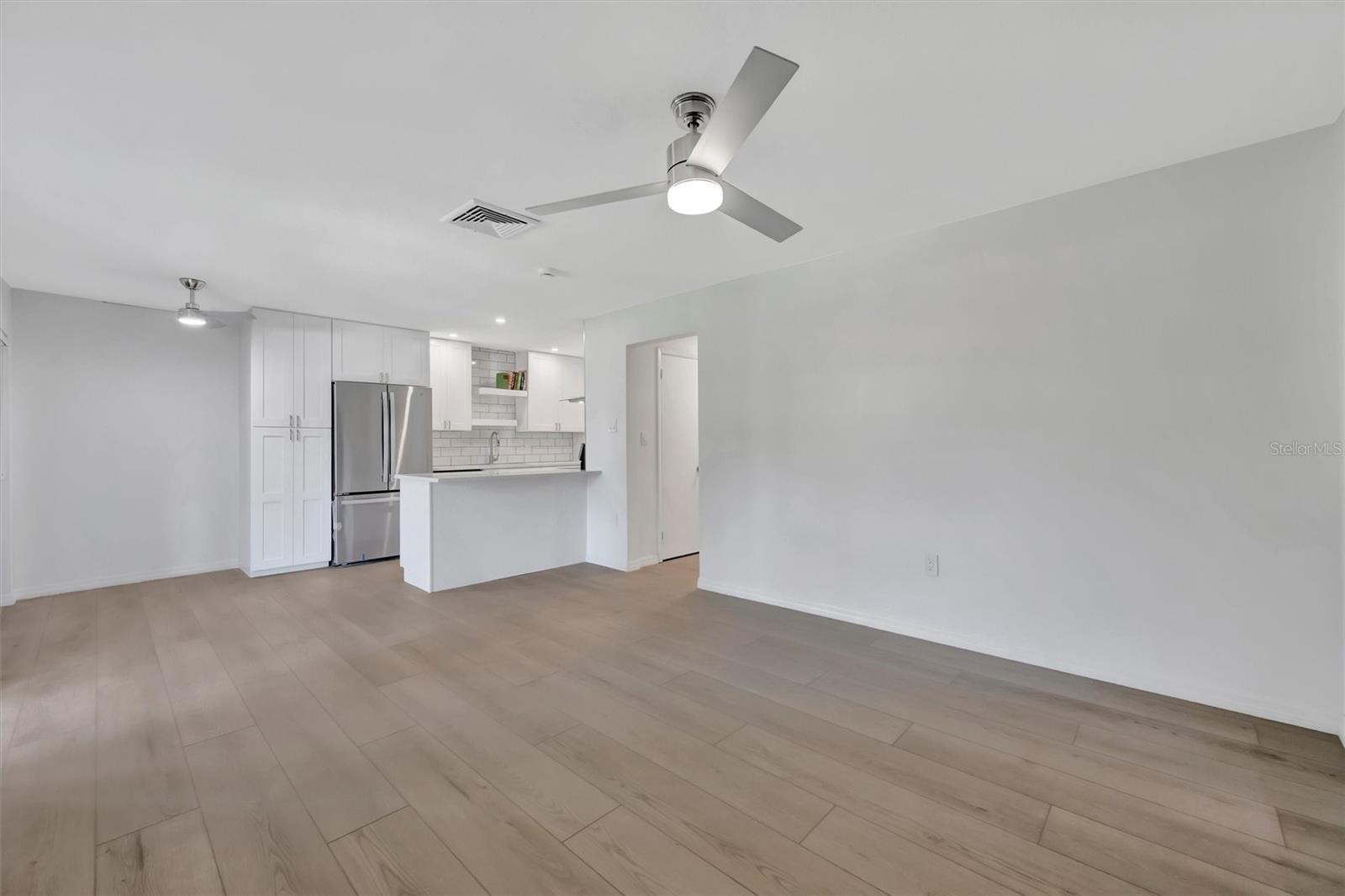 650 Pinellas Point Drive, FL