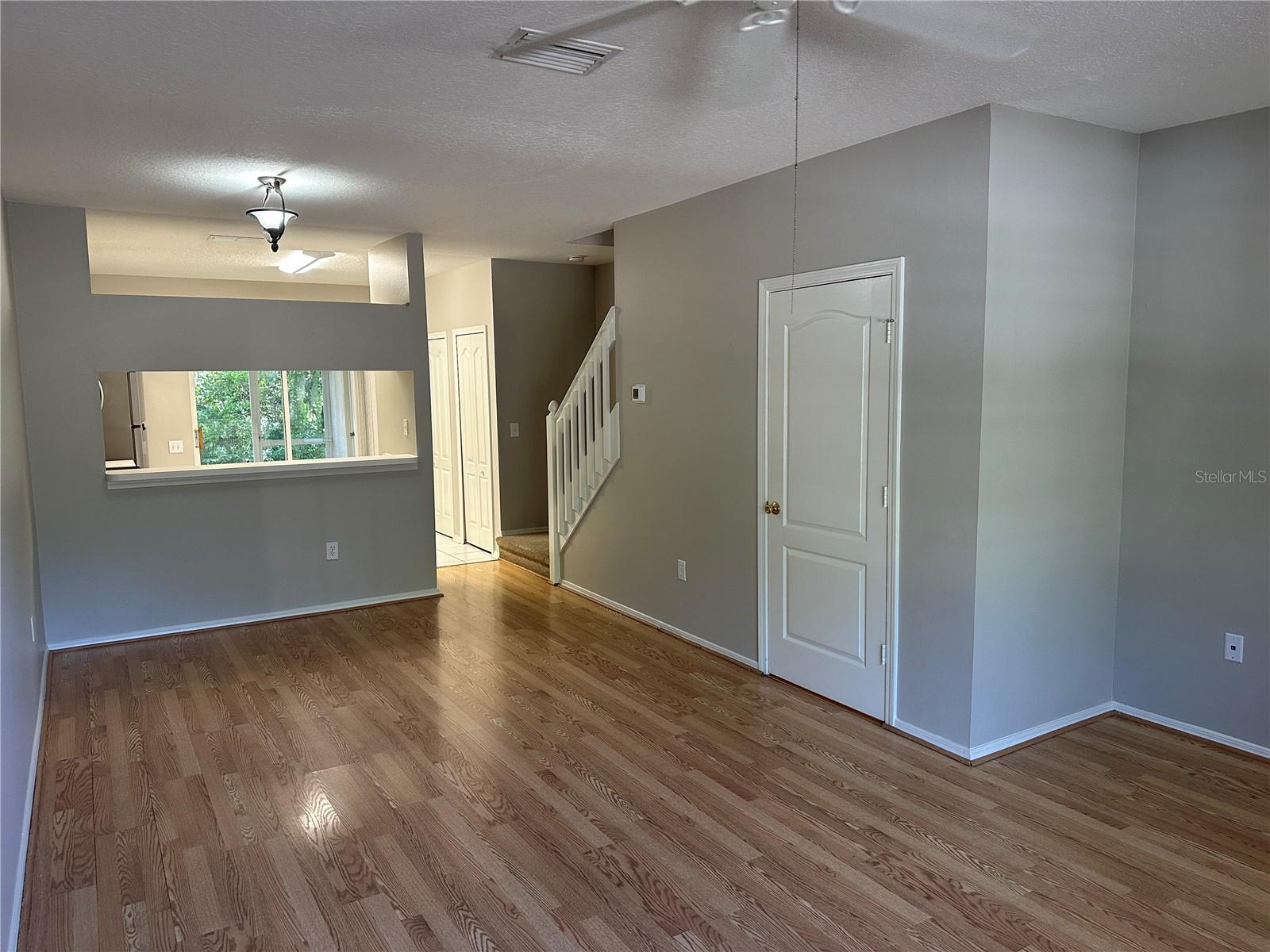 1239 Kennewick Court, FL