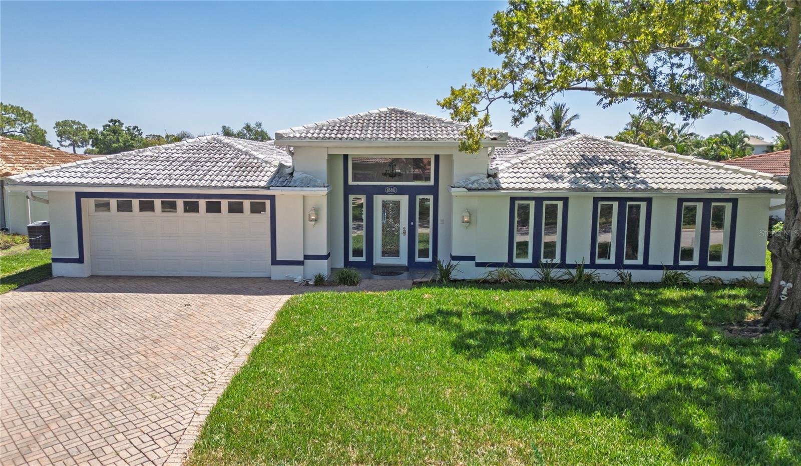 1880 Tanglewood Drive, FL