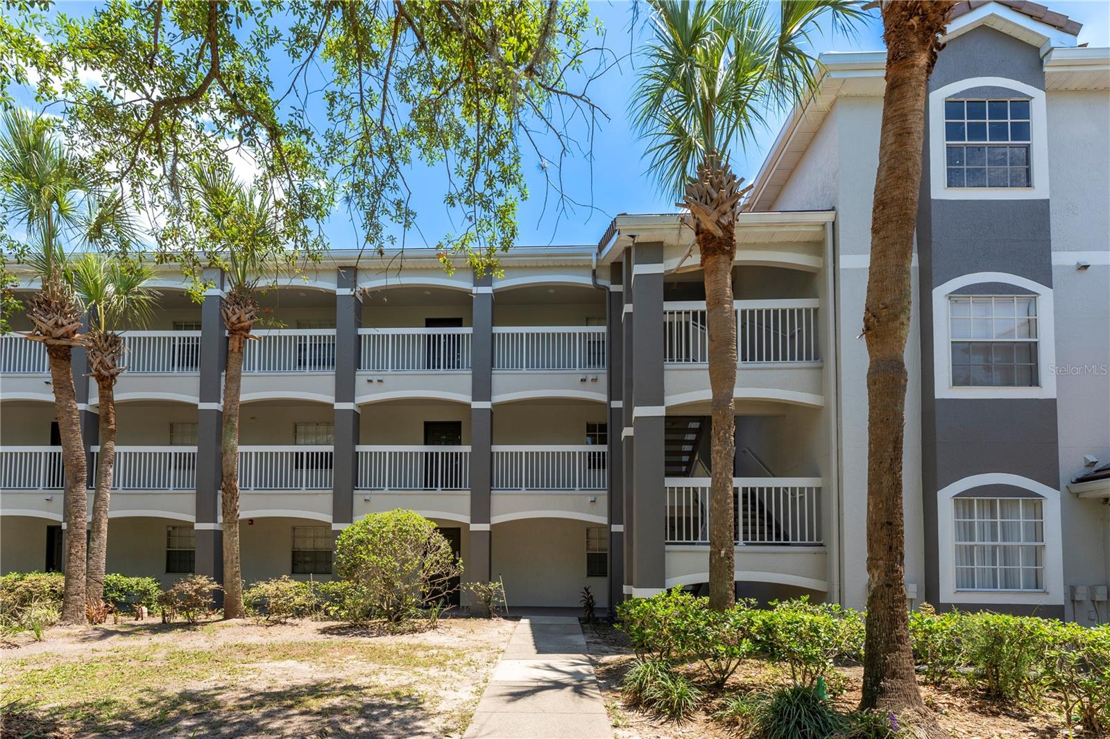14013 Fairway Island Drive, FL