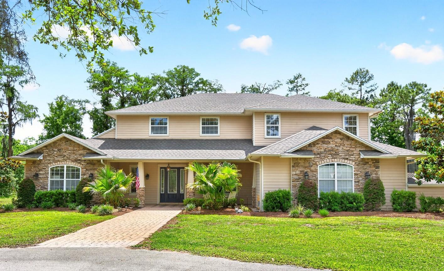 2756 Lake Pickett Place, FL