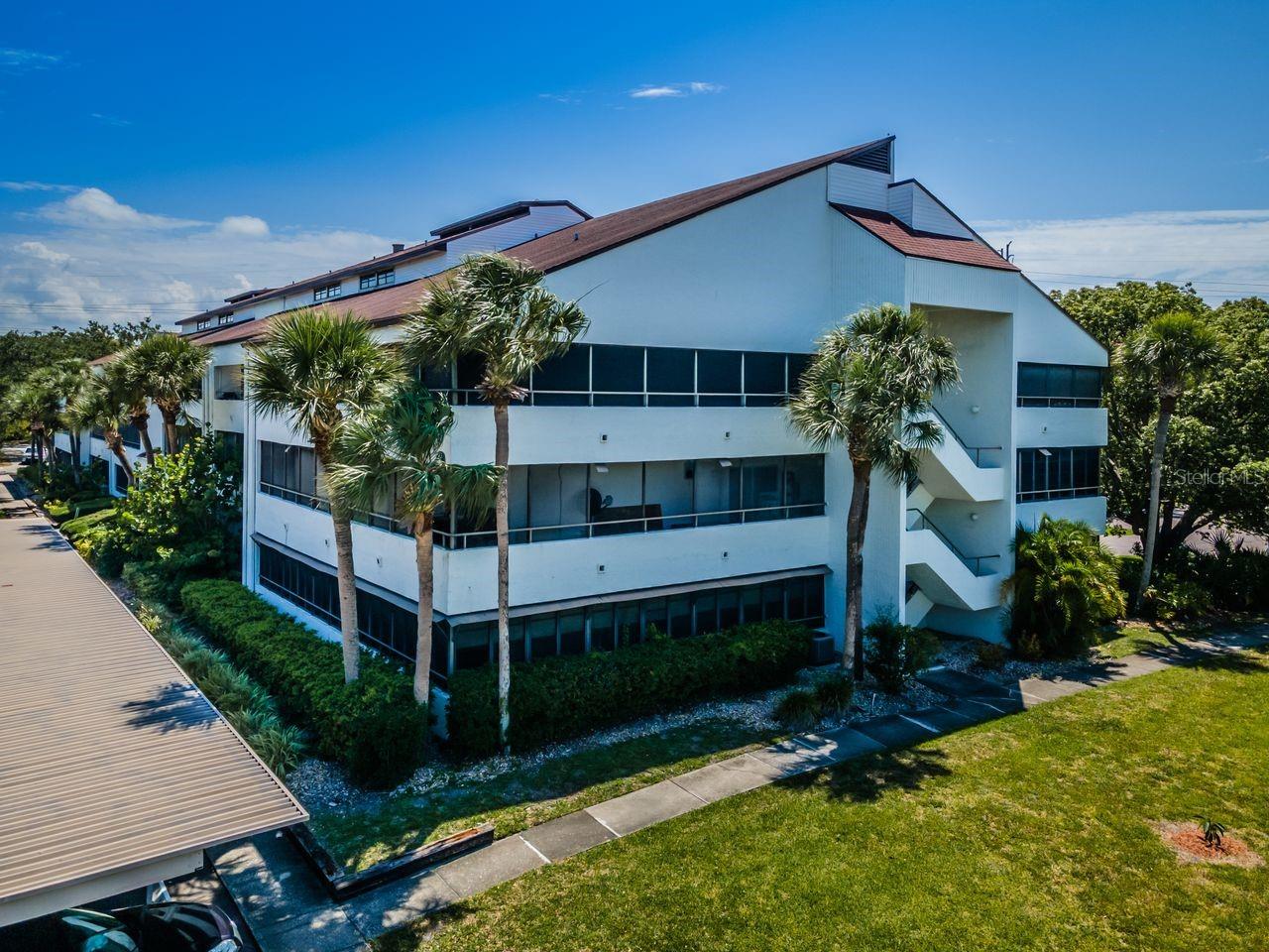 2581 Countryside Blvd, FL