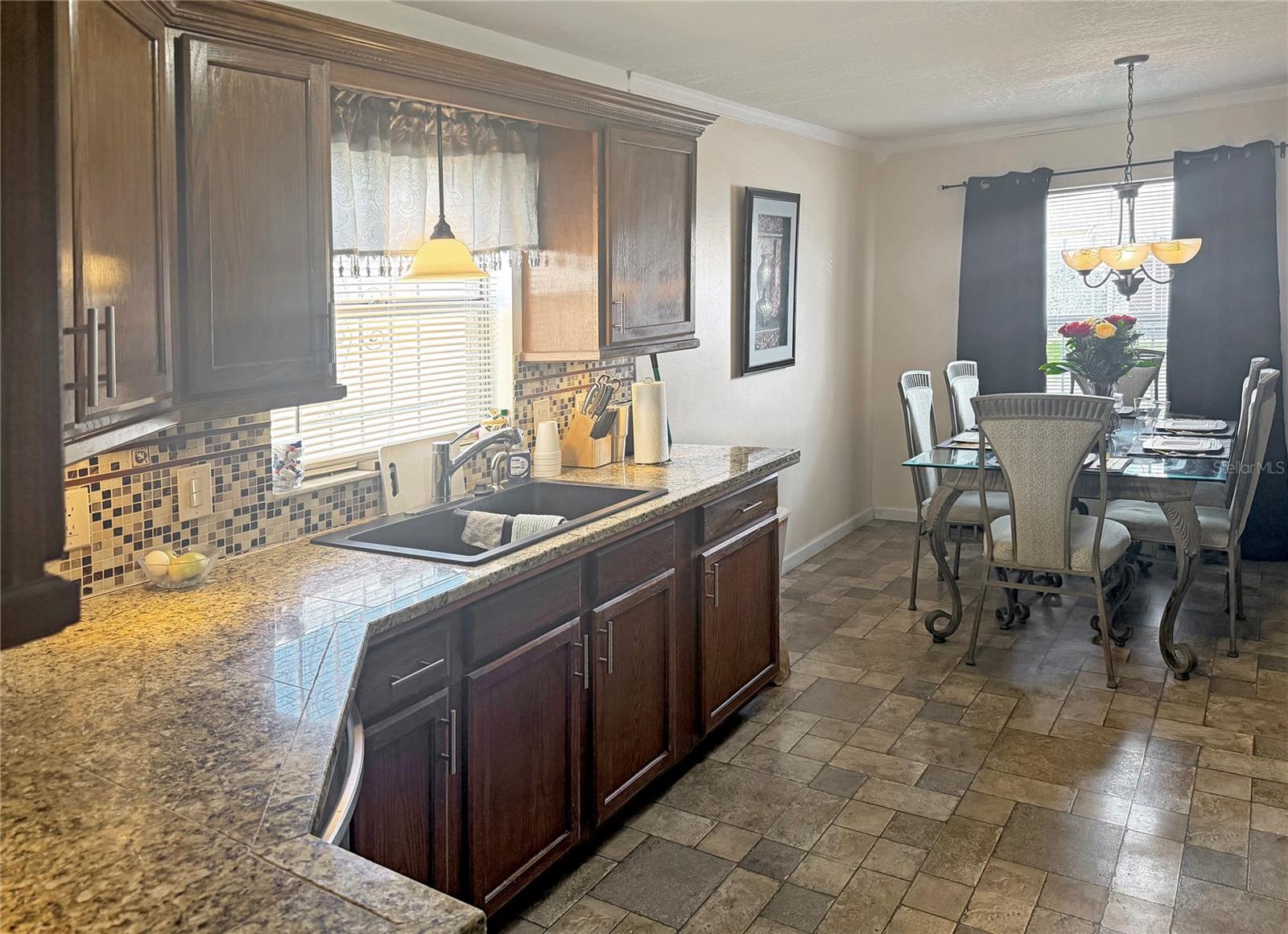 1018 Clovercrest Road, FL