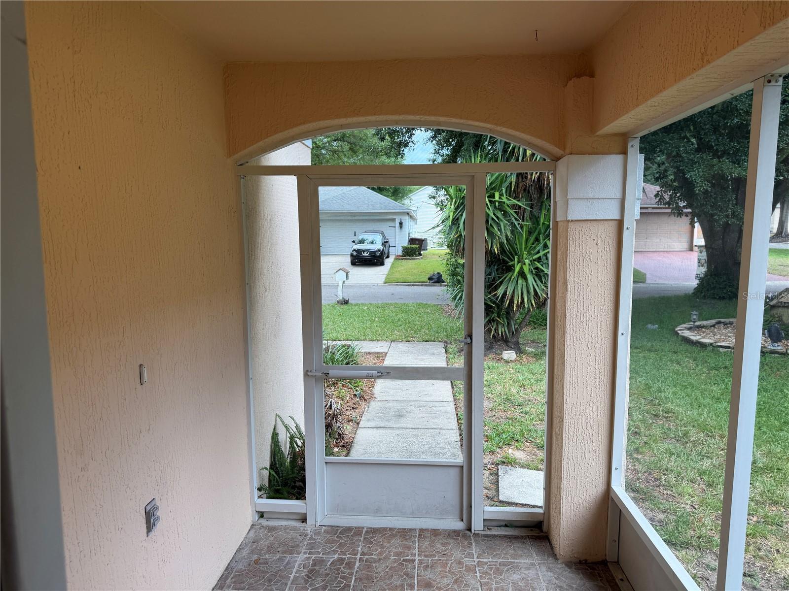 2393 Paulette Drive, FL