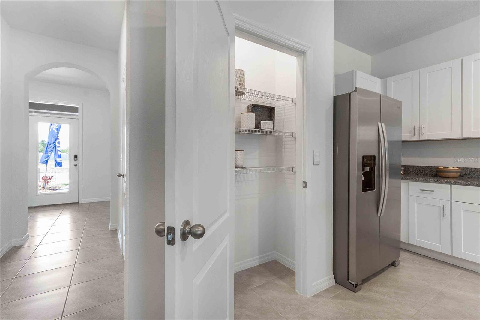 1371 Isleta Loop, FL