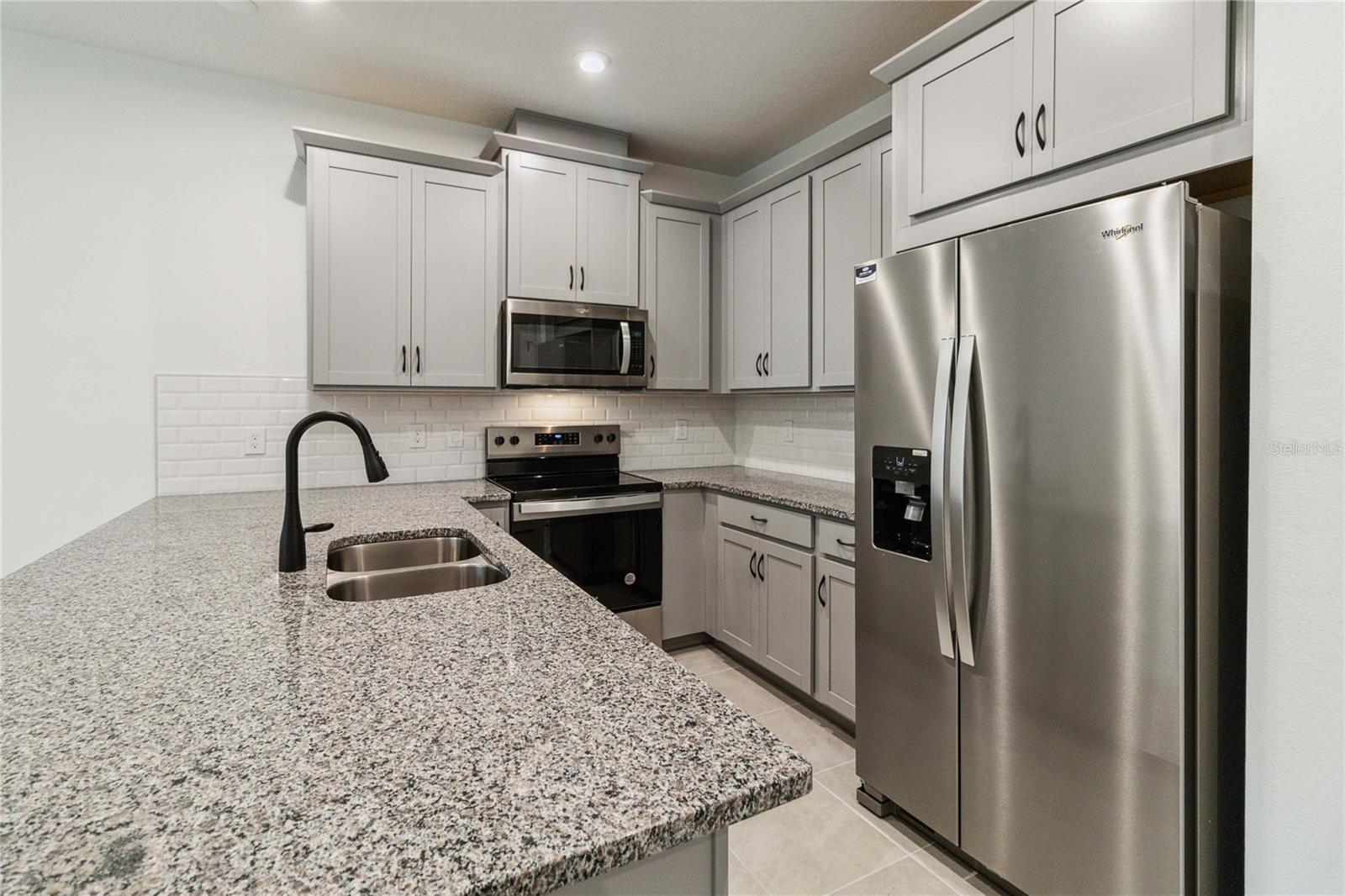 1371 Isleta Loop, FL