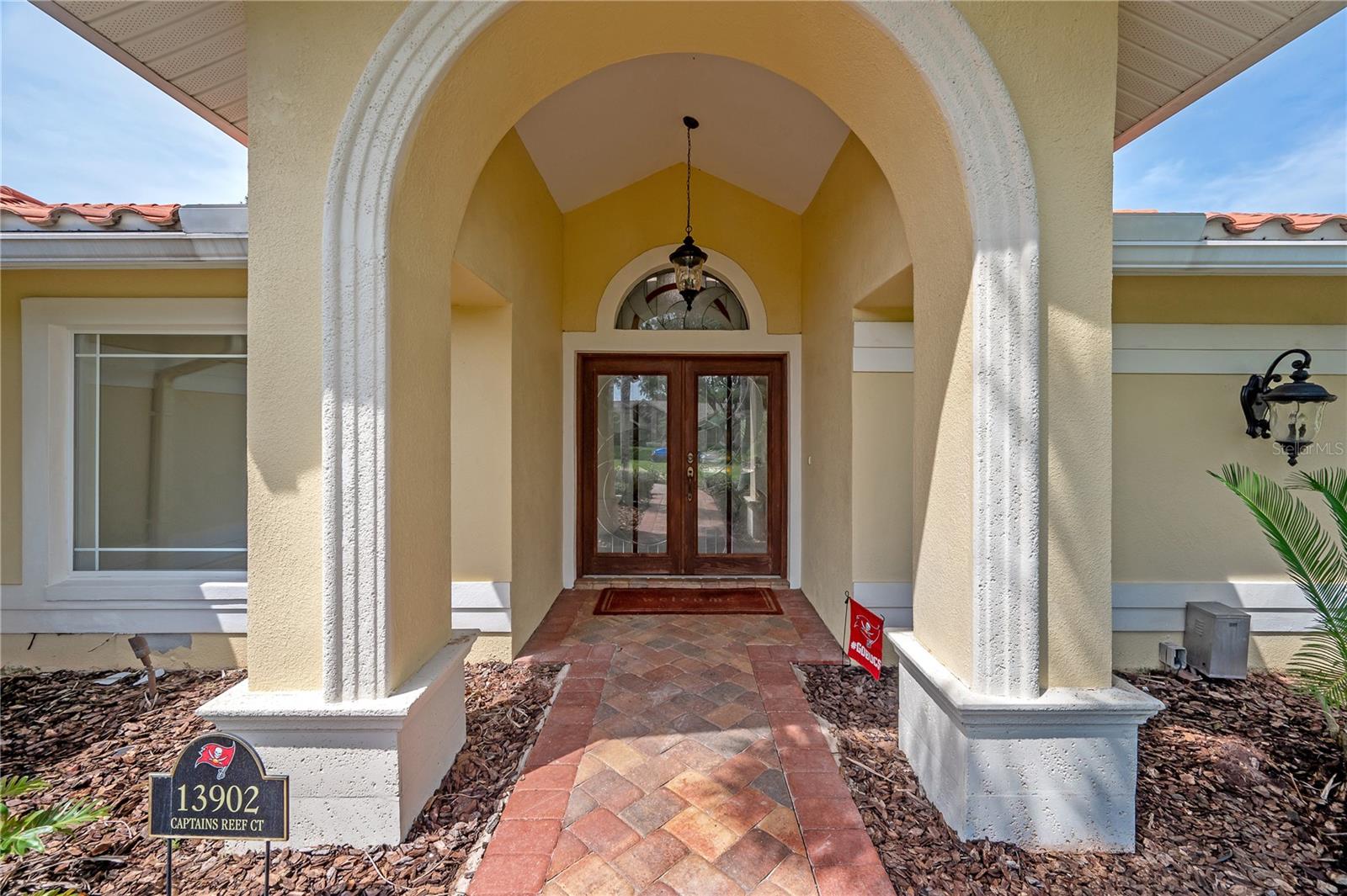 13902 Captains Reef Court, FL