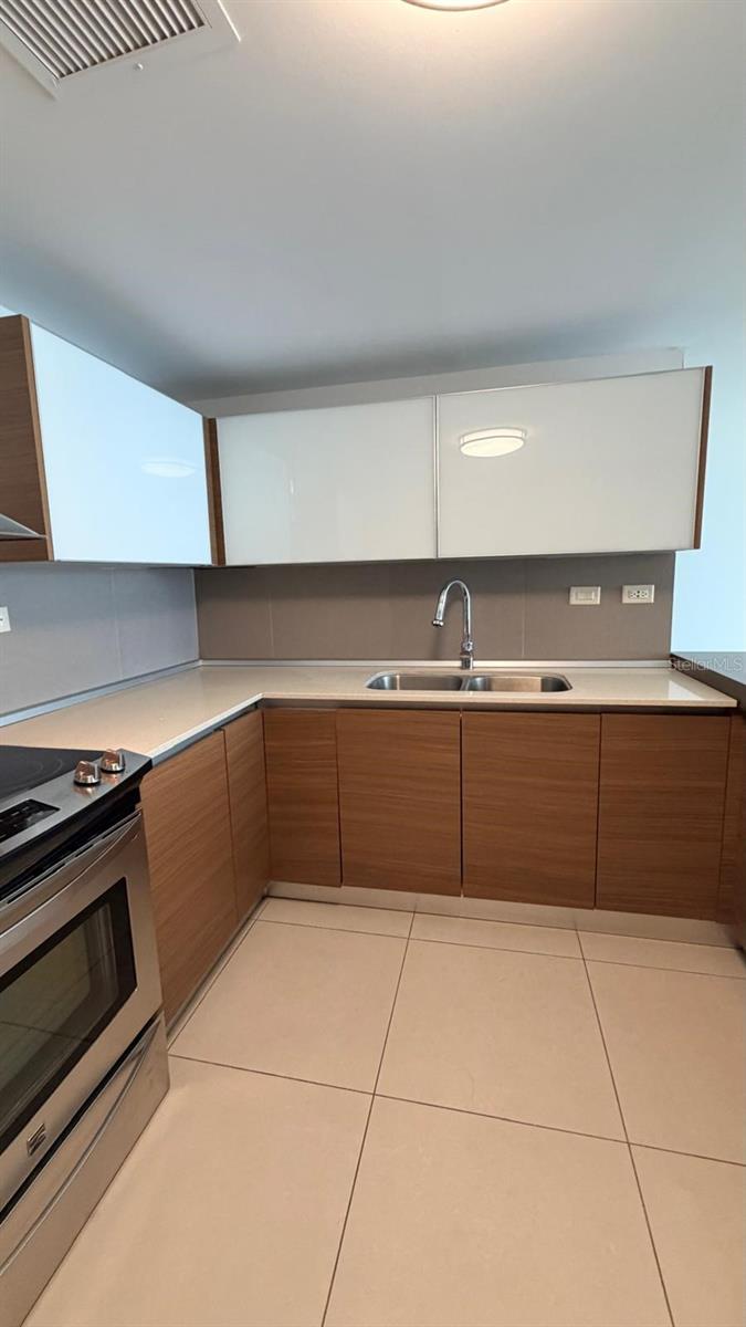 48 Av. Luis MuñOz Rivera Condo. Aquablue, Hato Rey, PR