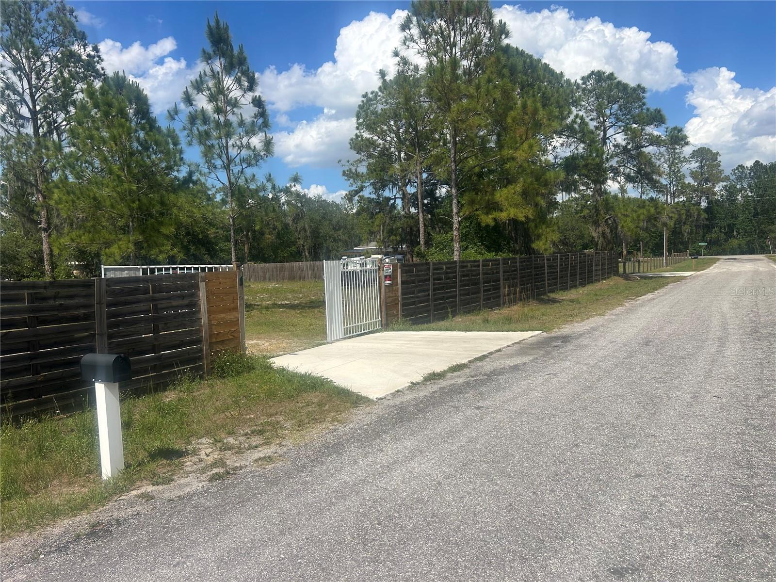 4 Eden Cemetery Road, FL