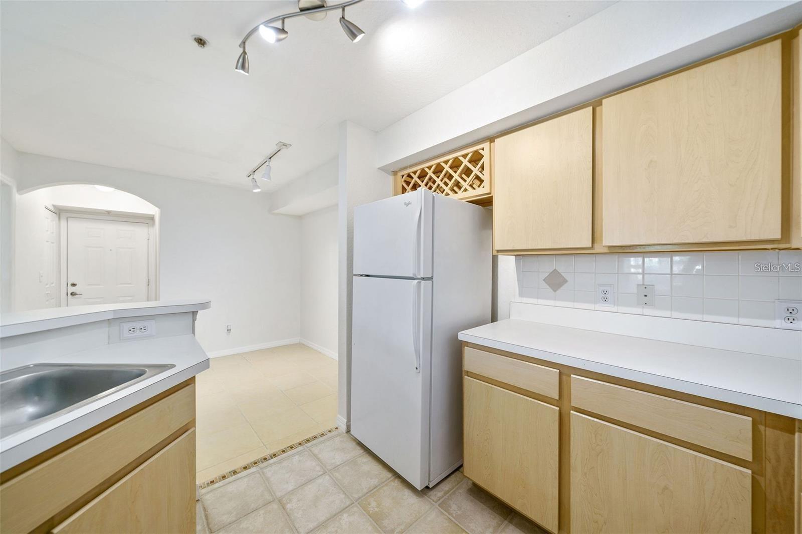 823 Camargo Way, FL