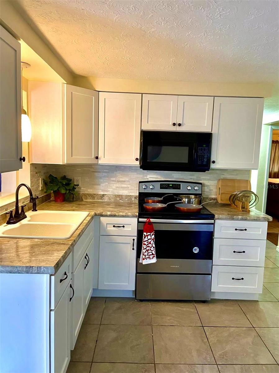 2048 Melody Drive, FL